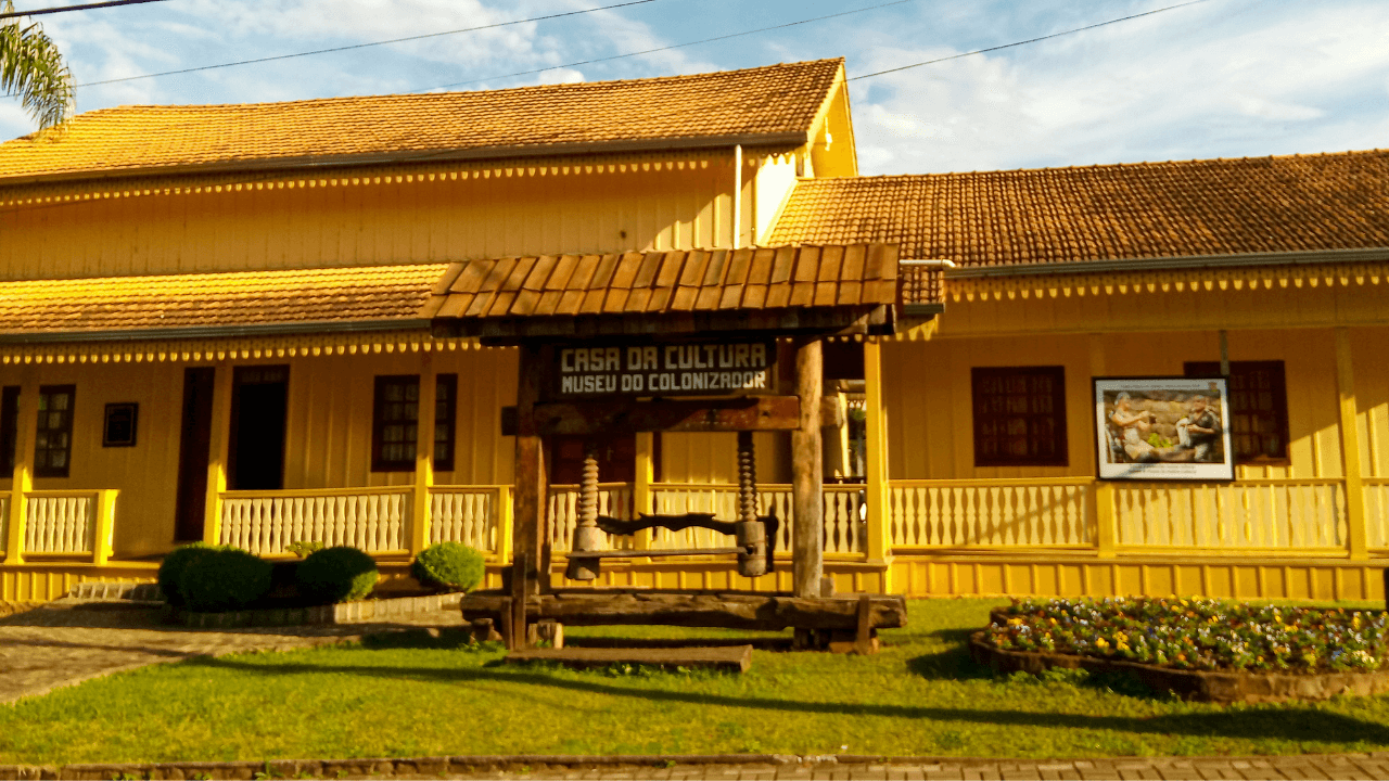 Casa da Cultura - Museu do Colonizador